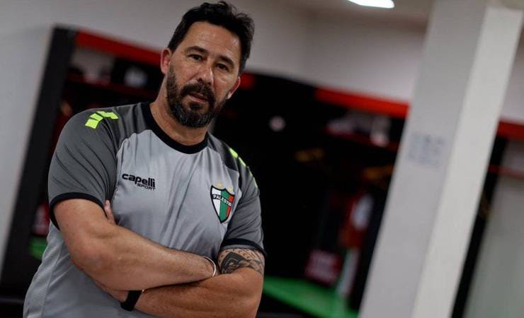Técnico do Palestino espera conquistar bom resultado contra o Flamengo: 'Obrigação'