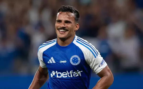 Flamengo monitora Kaiki Bruno, e Cruzeiro pede 12 a 15 milhões de euros