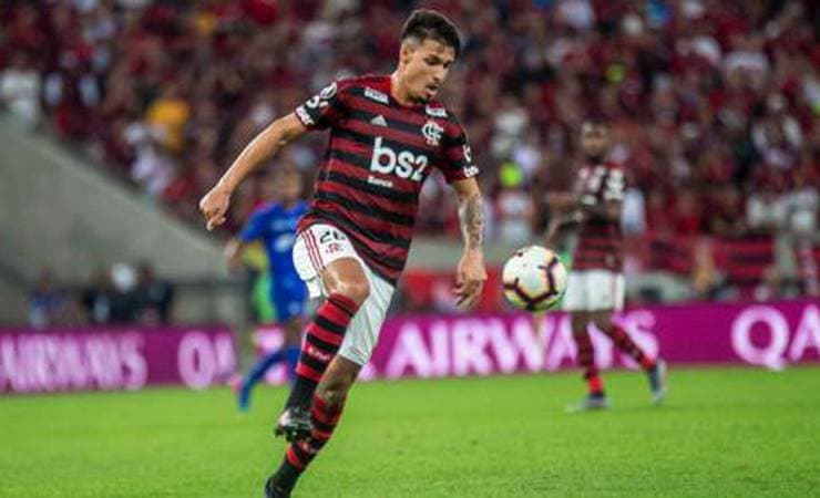 Thuler chama Lincoln de 'macaco' e é criticado por torcedores na web; zagueiro do Flamengo se pronuncia