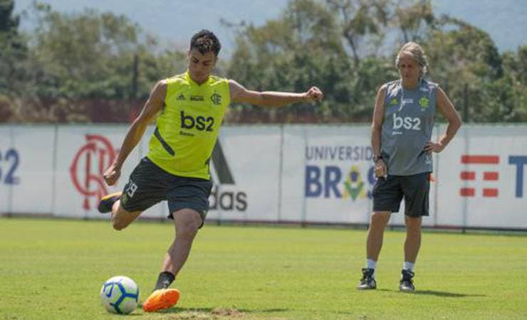 Perto de ser finalizada, transferência de Reinier fará Flamengo bater valor orçado para 2020 com vendas