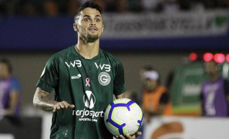 'Saio de Goiânia e vou viajar para o mundo', diz Michael, a caminho do Flamengo