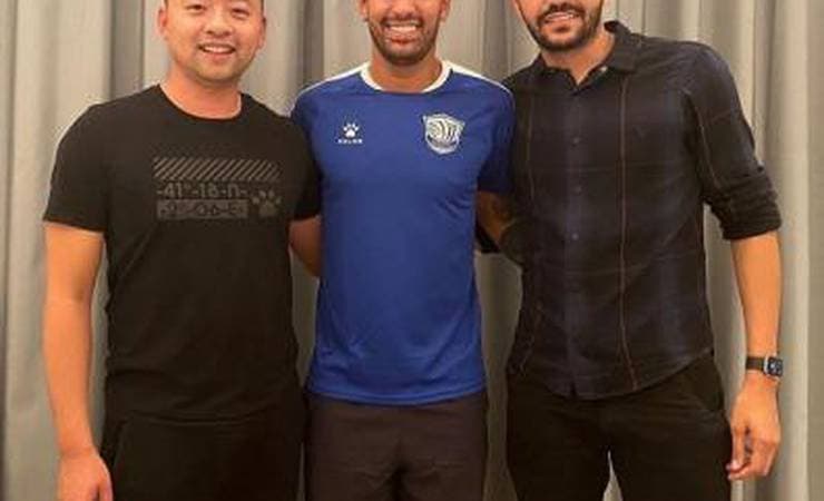 Rômulo rescinde com o Flamengo e acerta com time do futebol chinês