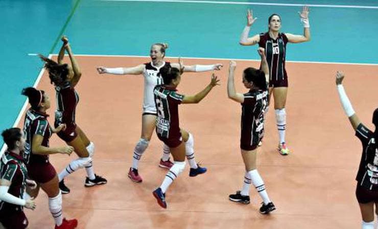 Fluminense vence o Flamengo pela Superliga feminina de vôlei