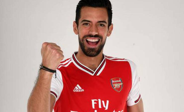 Após venda de Pablo Marí, Arnaldo Ribeiro crava: 'Se joga Fla e Arsenal, o Flamengo ganha'