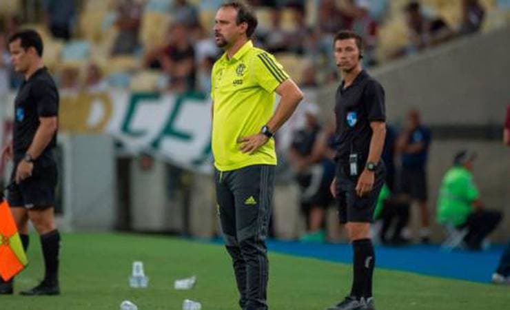'Absurdo', classifica Maurício Souza após torcida do Flu gritar 'time assassino' ao Flamengo por tragédia
