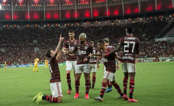 Gabigol evita 'polêmica' e é só elogios a Pedro: 'Está se portando muito bem'