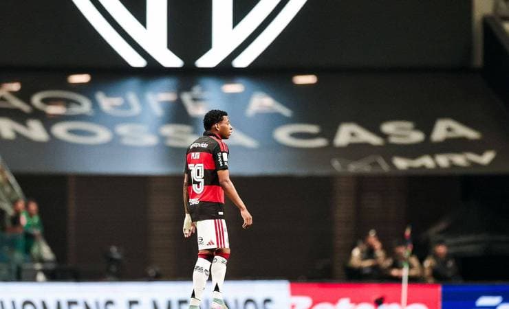 Transferência de Gonzalo Plata ao Dínamo de Moscou é cancelada e ele volta