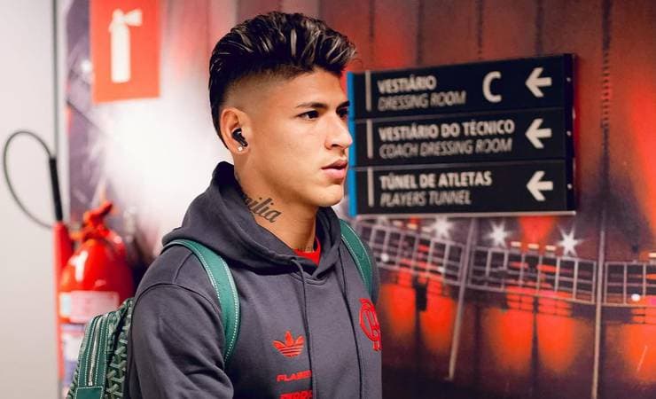 STJD rejeita recurso do Flamengo e mantém suspensão de Jorge Carrascal