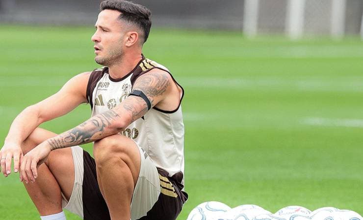 Saúl Ñíguez se diz insatisfeito no Flamengo e busca novo clube