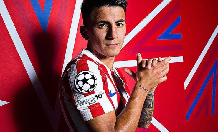 Flamengo negocia Thiago Almada após recusa e mudança de postura do jogador