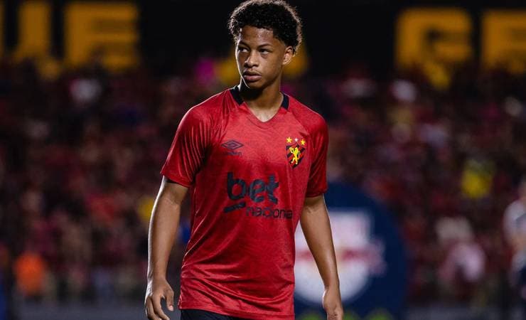 Flamengo negocia Zé Lucas com proposta oficial e expectativa no Sport