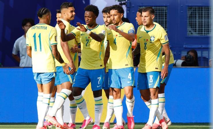 Brasil enfrenta o Haiti com alterações e chances de Danilo no time titular