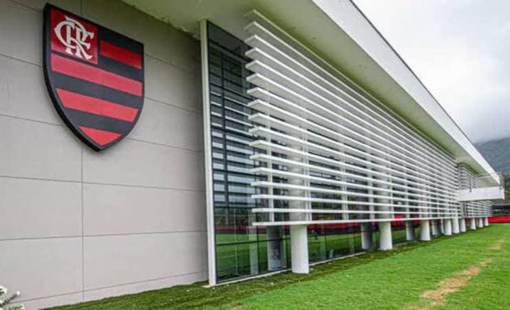 Flamengo aguarda liberação de R$ 8,3 milhões para miniestádio no Ninho do Urubu
