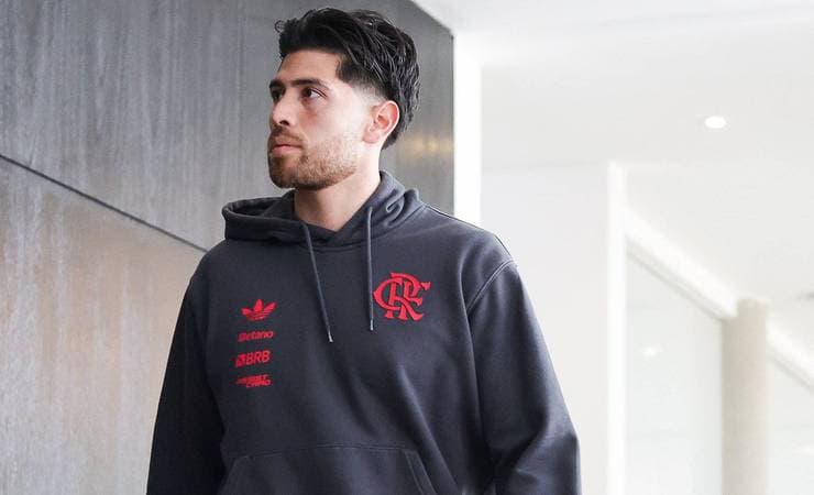 Derrota para o Cruzeiro reacende críticas a Rossi no Flamengo em 2026