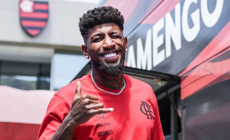 Flamengo recusa proposta do Aston Villa e mantém Emerson Royal na equipe
