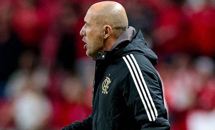 Leonardo Jardim vê oscilação do Flamengo após empate com o Internacional