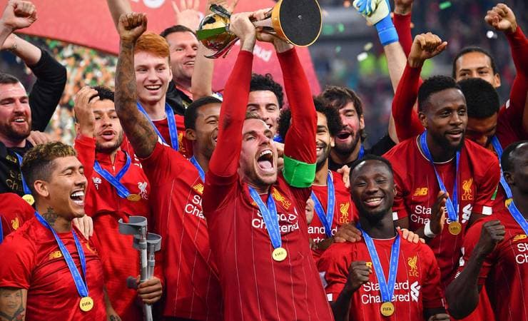Final combina frieza de torcida "local" do Liverpool com Flamengo dominante