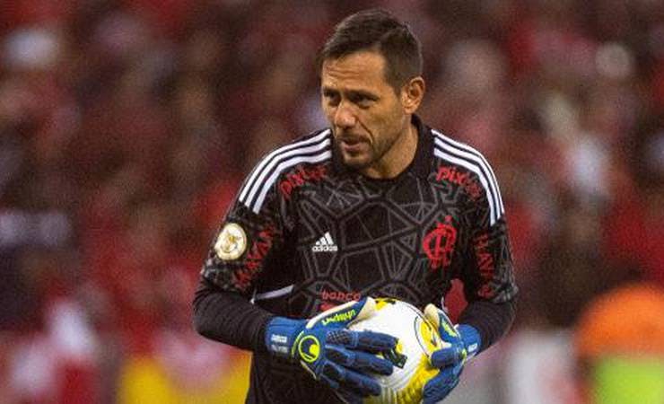 Sete atletas do Flamengo podem assinar pré-contratos a partir de hoje