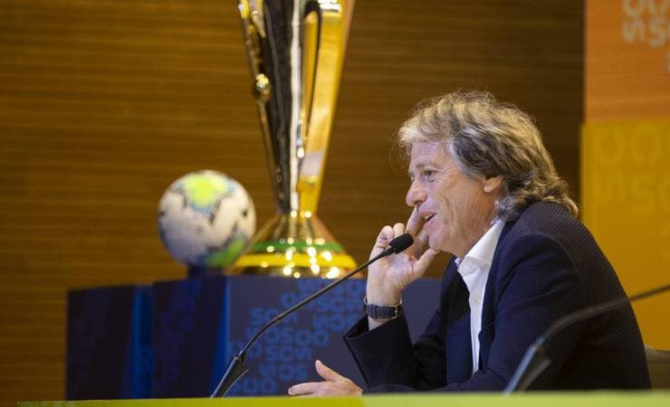 Jorge Jesus, do Flamengo, responde sobre alfinetada ao Fluminense: 'Disputa o nacional?'