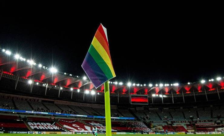 Flamengo posta sobre comunidade LGBTQIA+ em dia de luta contra homofobia: 'Todos têm o direito de viver e amar'