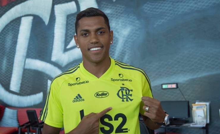 Pedro Rocha visita o Ninho do Urubu