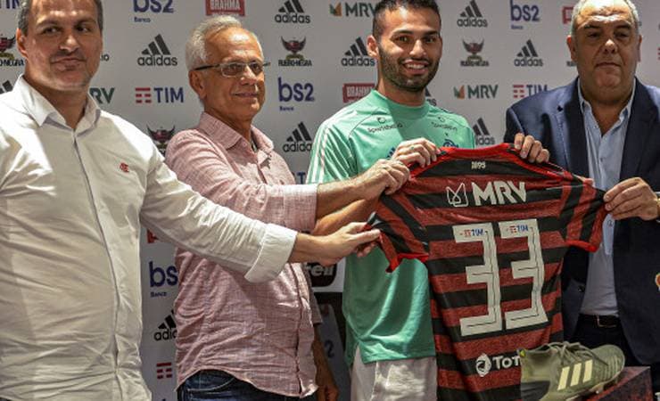 Reforço do Mengão, Thiago Maia é apresentado no Ninho do Urubu