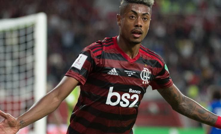 Bruno Henrique renova com o Flamengo até 2023