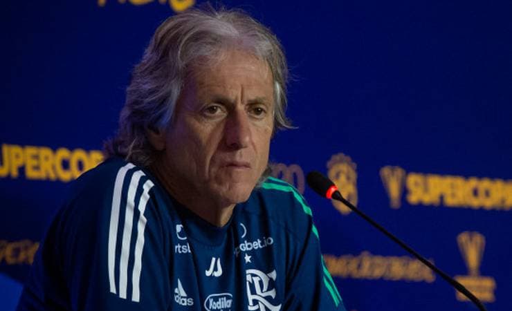 Jorge Jesus destaca evolução da equipe