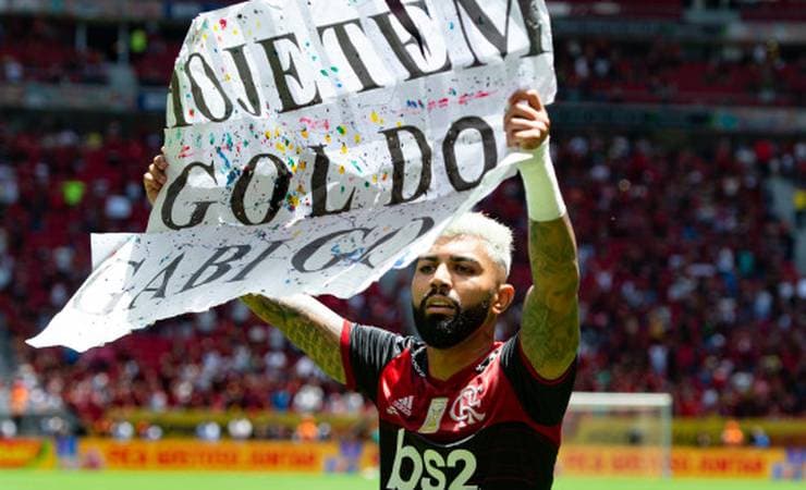 Flamengo vence o Athletico-PR por 3 a 0 e conquista a Supercopa do Brasil