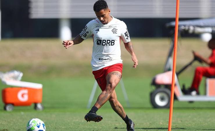 Reforços são registrados e podem estrear pelo clube
