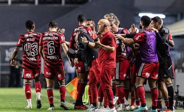 Sampaoli pede Flamengo com identidade e faz crítica à torcida do Santos
