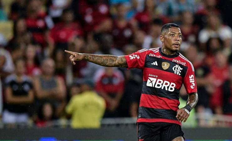 Após ser reintegrado, Marinho fica perto de definir seu futuro