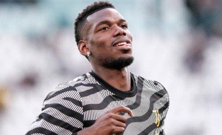 Craque francês veste camisa do Flamengo e anima torcida; veja fotos