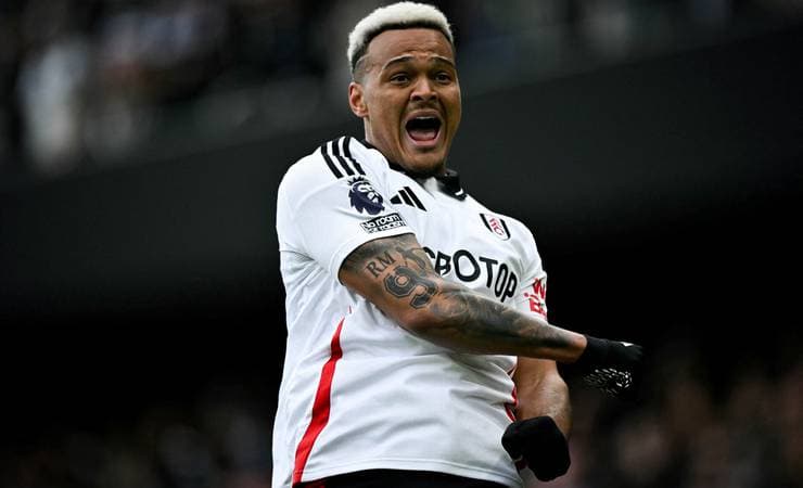 Flamengo negocia com o Fulham a contratação de Rodrigo Muniz para o ataque