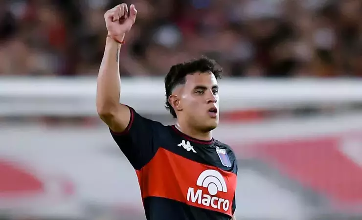 Flamengo busca centroavante e faz nova consulta por David Romero