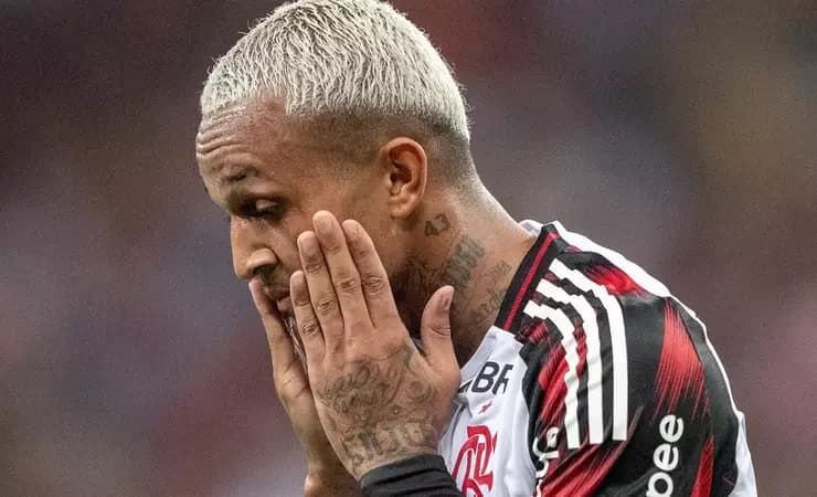Wesley sente dores na perna esquerda e preocupa a Seleção na Copa do Mundo