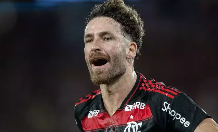 Flamengo avalia mercado na pausa e Léo Pereira recebe propostas do exterior