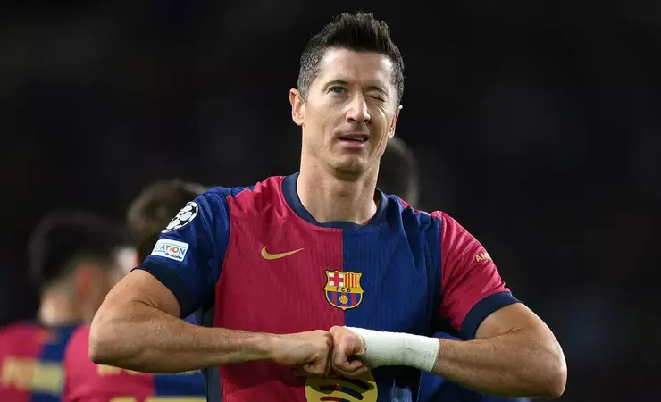 Flamengo avalia saída de jogadores e tenta contratar Robert Lewandowski