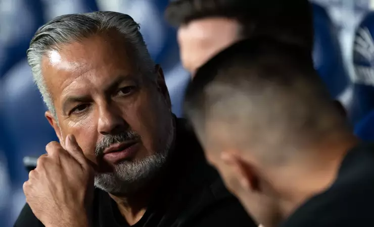José Boto renova com o Flamengo até 2026 e é cotado no Milan