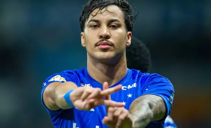 Yago Martins desmente troca entre Flamengo e Cruzeiro por Luiz Araújo e Kaio Jorge