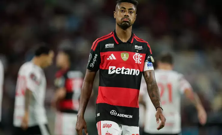 Flamengo repudia ataques racistas a Bruno Henrique após amistoso com o River