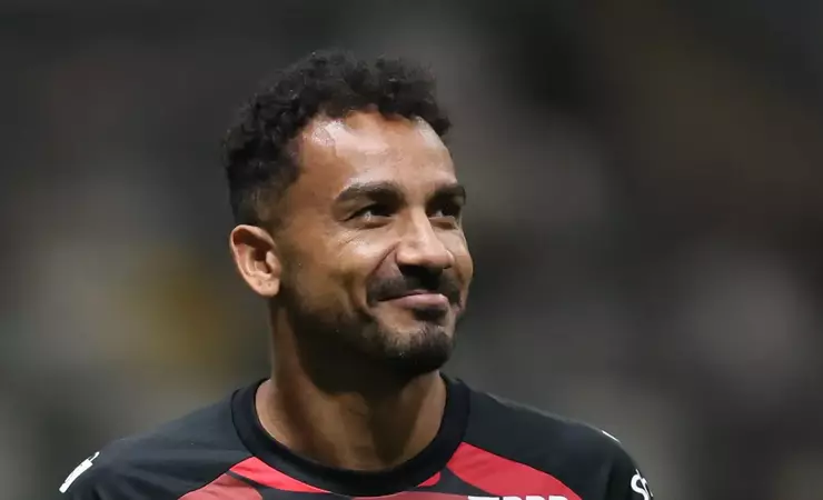 Flamengo aguarda resposta de Danilo após proposta de renovação