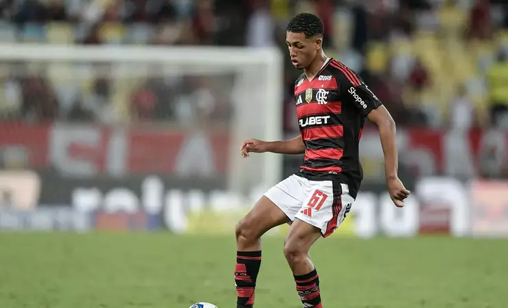 Grupo City consulta João Victor, mas Flamengo não negocia zagueiro