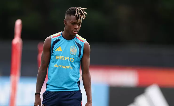 Nico Williams relata contusão no jogo contra o Uruguai causada por De La Cruz