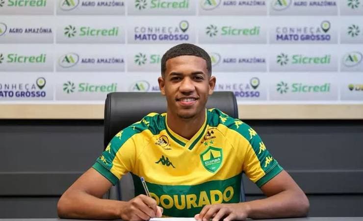 Flamengo negocia Aiyran, atacante do Cuiabá, com multa de R$ 10 milhões