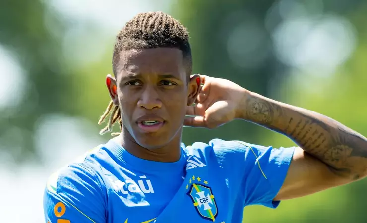 Flamengo monitora Danilo Santos, enquanto Palmeiras tenta viabilizar oferta