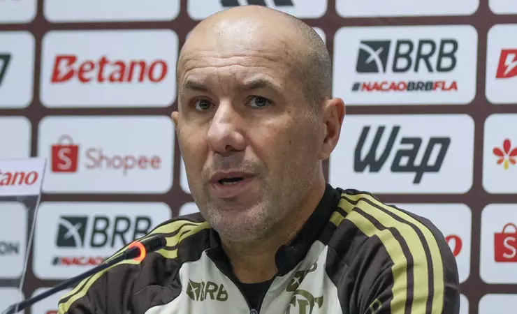 Leonardo Jardim aponta preocupações com lesões após vitória do Flamengo