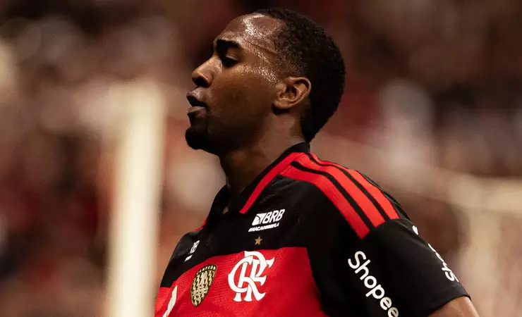 Lorran ganha força no Flamengo e pode iniciar contra a Chapecoense