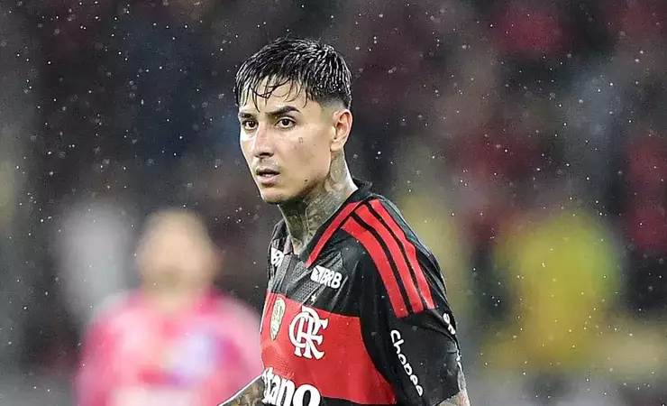 Flamengo avalia saída de Erick Pulgar com proposta salarial da Arábia Saudita