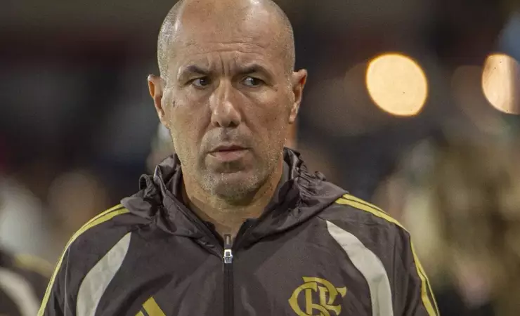Flamengo negocia renovação de Johnny Góes e avalia mais minutos no time